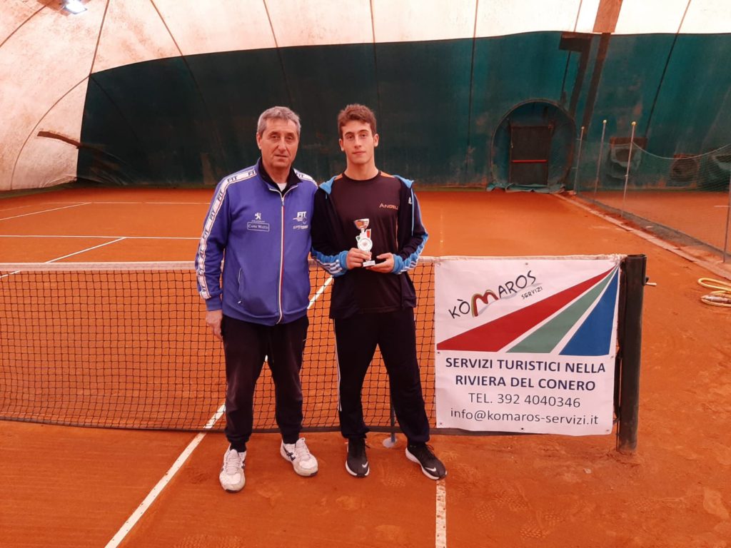 Alessandro Callegari vincitore tabellone 3^ cat. all'Open di Ancona
